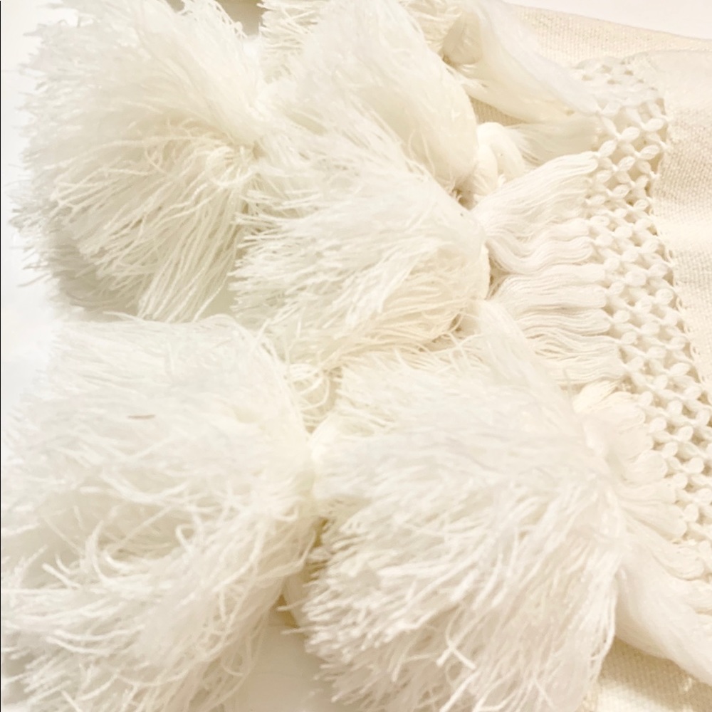 White Wrap w/ Pom-Pom Ends